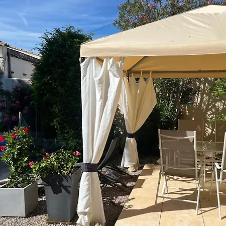 Le Des Moineaux Apartamento